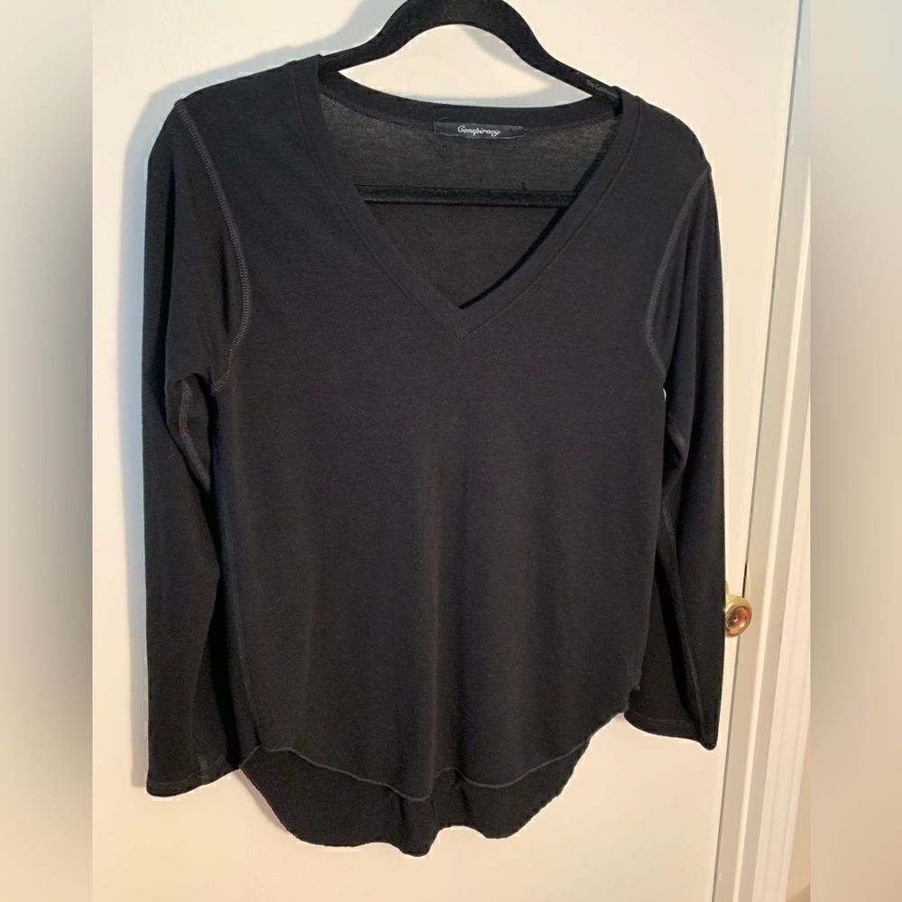 Conspiracy EUC black lightweight sweater Size XS